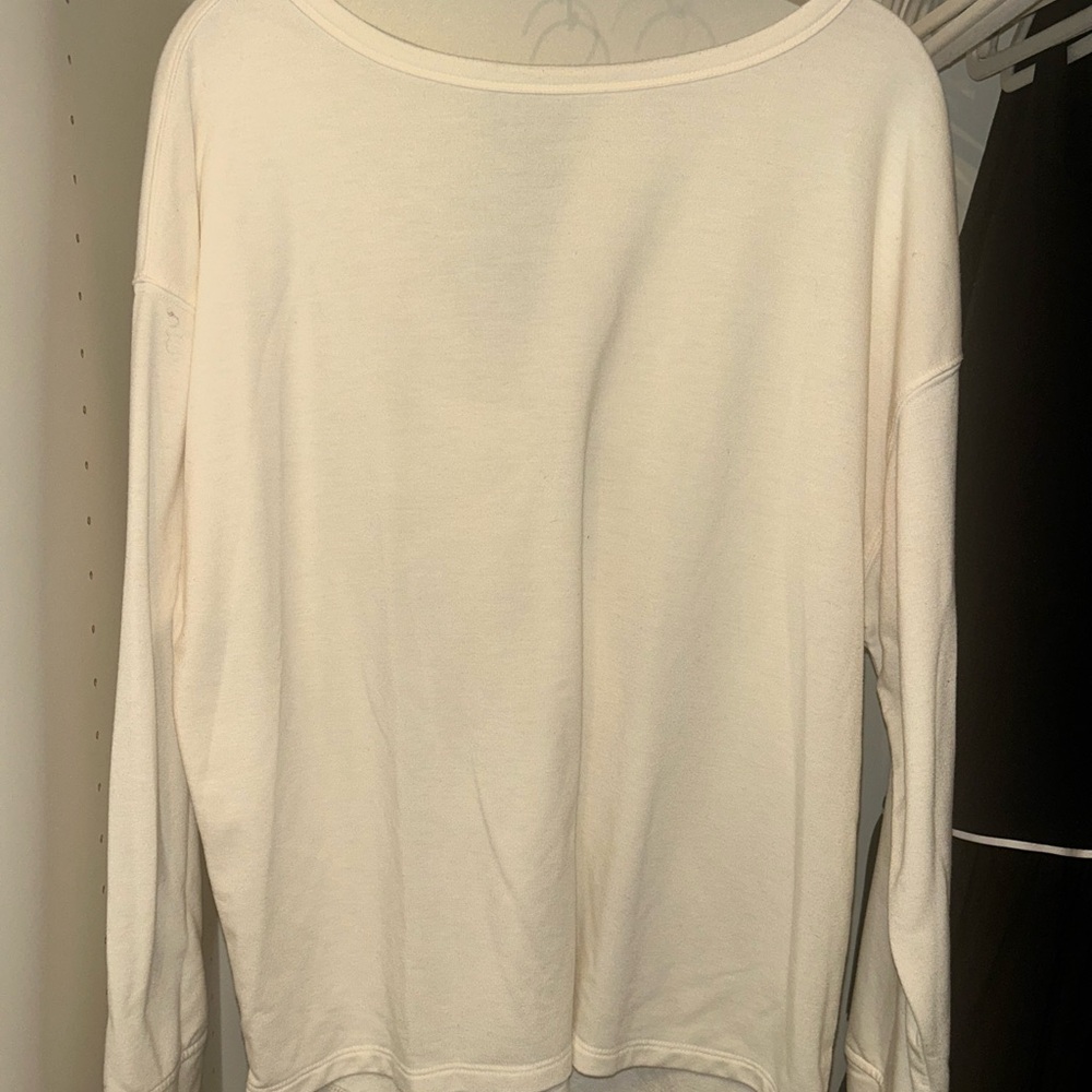 Old Navy Active Cream Long Sleeve Top